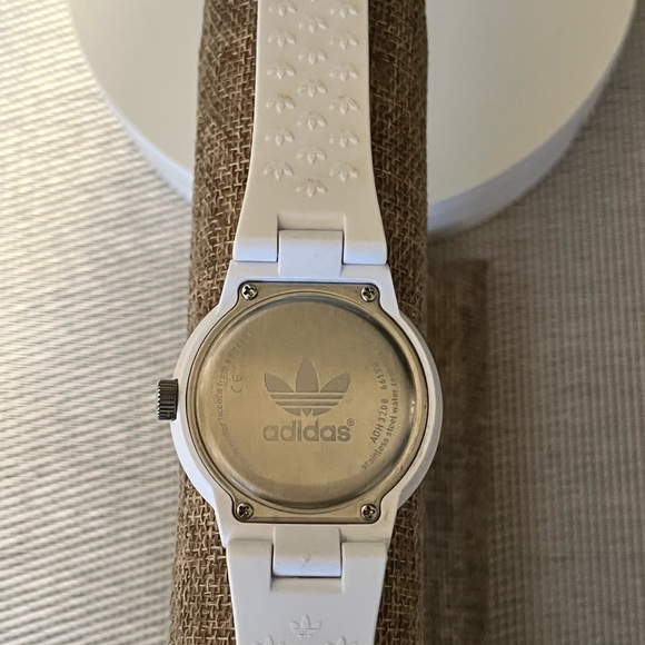 ADIDAS ORIGINAL PRE-LOVED AUTHENTIC WHITE & BLACK SOFT SILICONE SIGNATURE WATCH - Picture 15 of 15